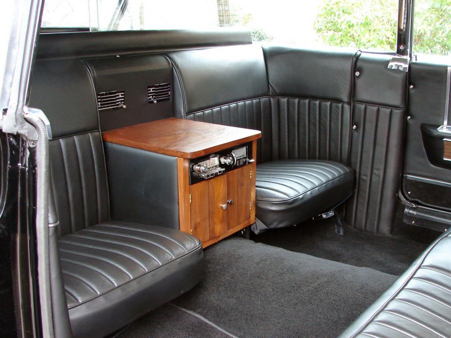  Lincoln Continental Executive Limousine by Lehmann-Peterson 1965 года  (фото 5 из 6)